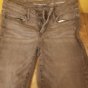 Calvin Klein Ultimate Skinny Jeans Grey wash 6 inseam 32